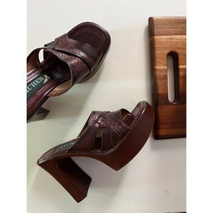 Y2K VINTAGE Copper Brown Heels